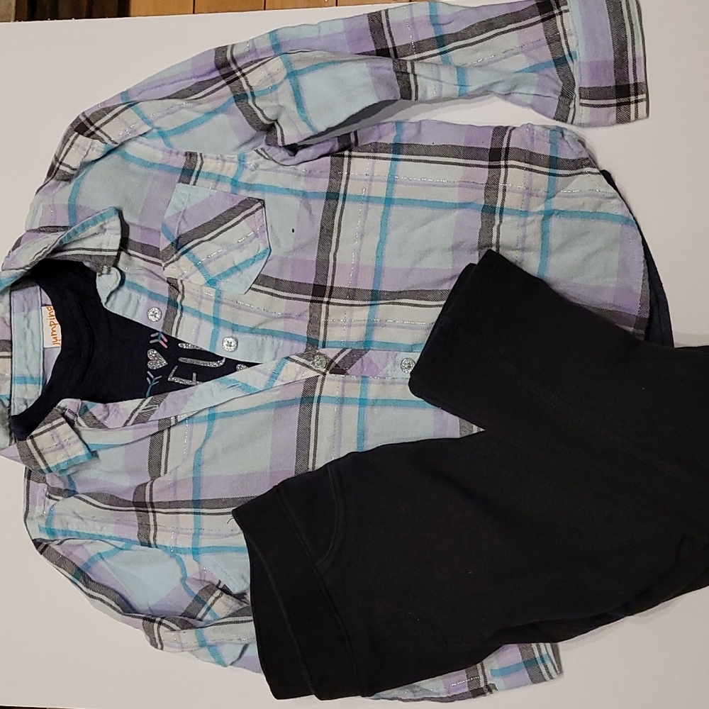 Jumping beans bundle size 6. T-shirt, long sleeve button up, black pants
